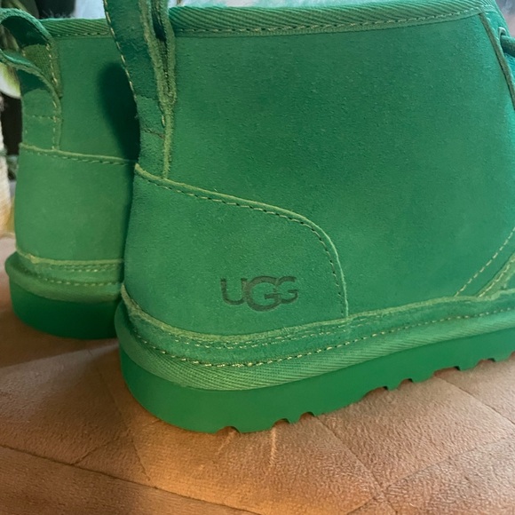 NEUMEL UGG Classic Emerald green Chukka boots - Picture 5 of 7